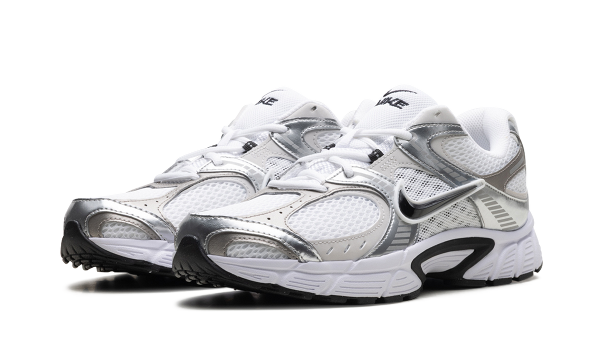 Nike V5 RNR "White Vast Grey College Grey Black"