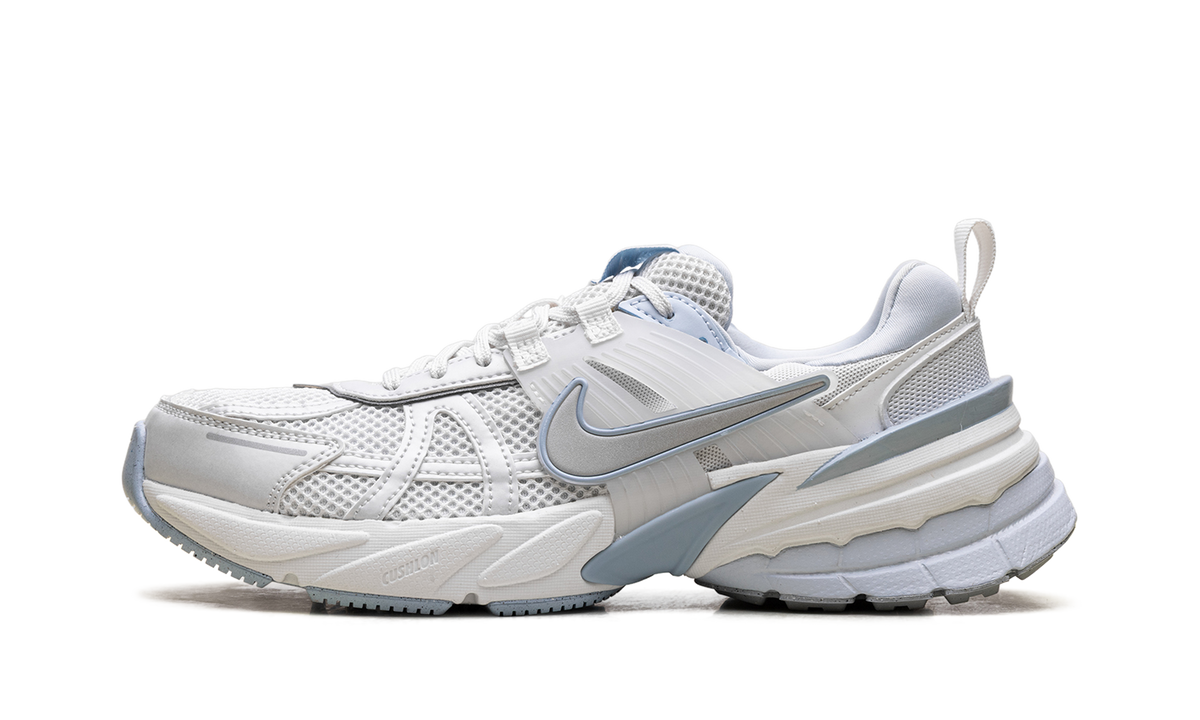 Nike V2K Run "Platinum Tint Summit White Light Smoke Grey"