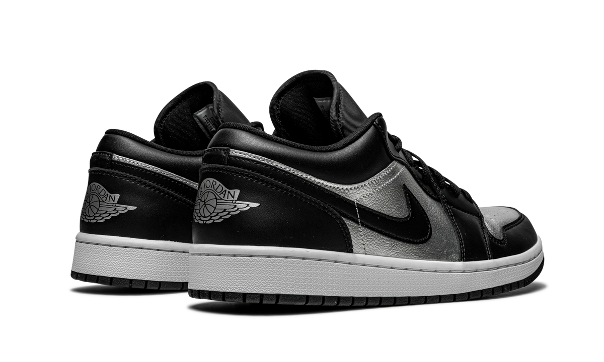 Air Jordan 1 Low SE "Silver Toe"