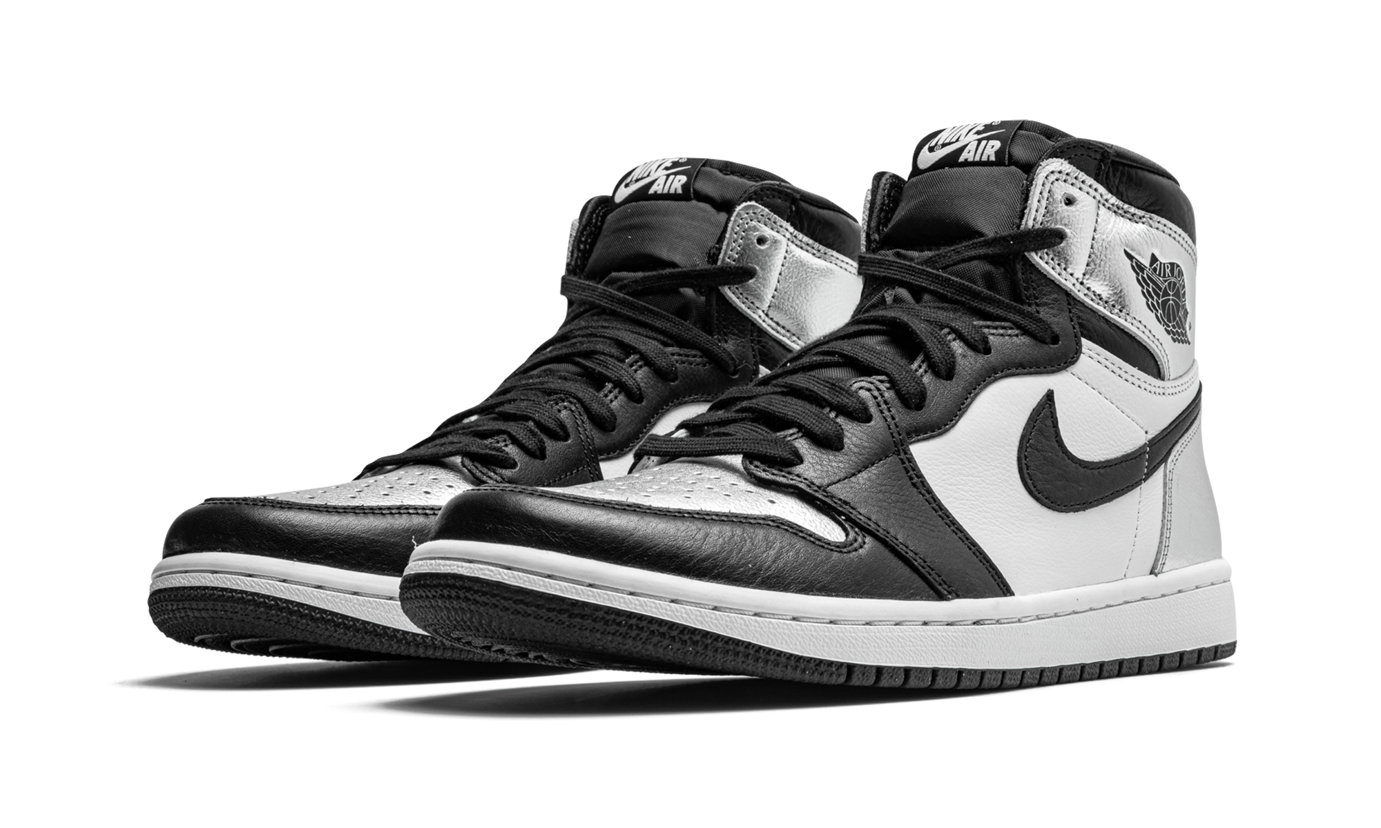 Air Jordan 1 Retro High OG "Silver Toe"