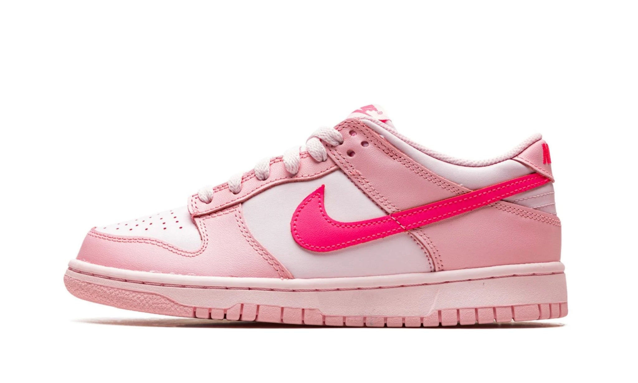Nike  Dunk Low "Triple Pink"