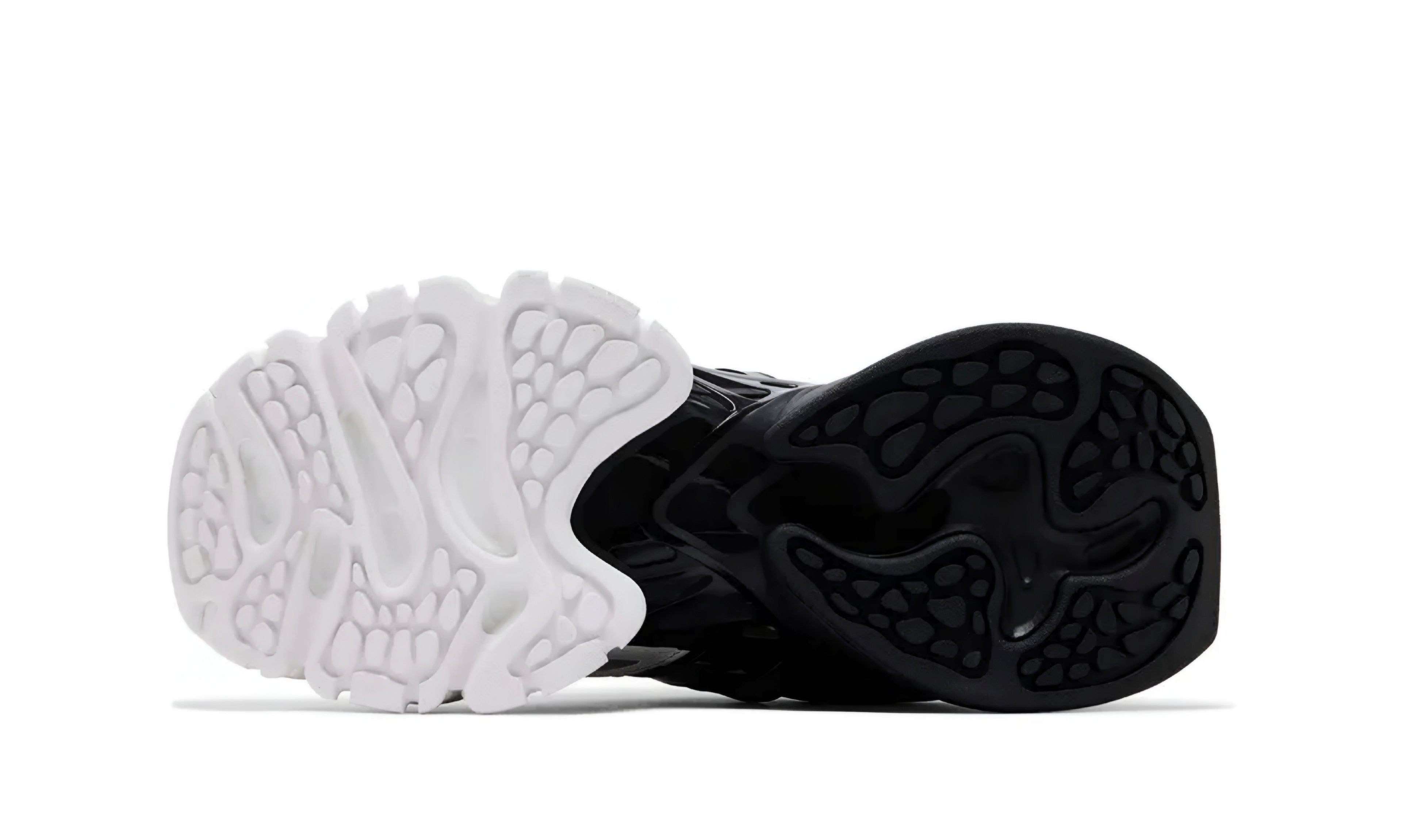 Adidas XLG Runner Deluxe "Black-White"