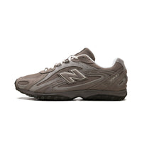 New Balance 204L "Mushroom / Arid Stone"