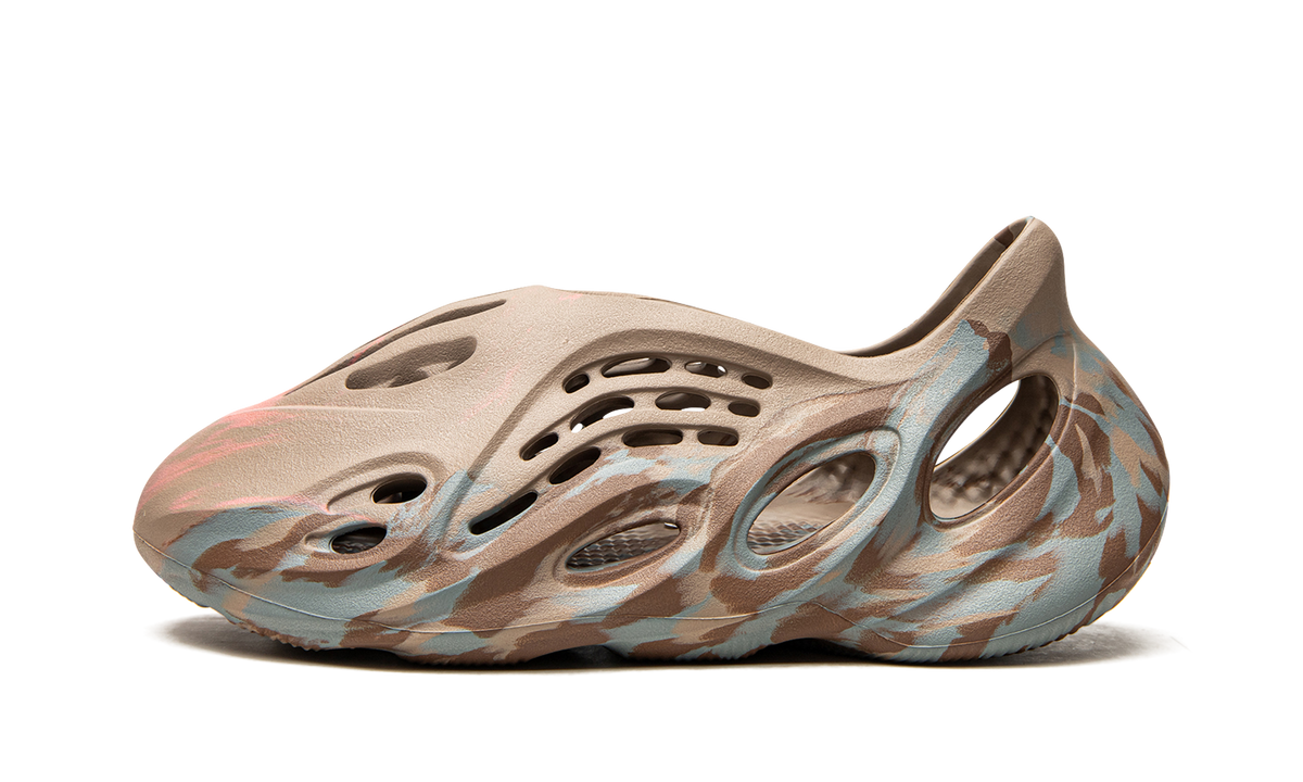 Yeezy Foam Runner "MX Sand Grey"
