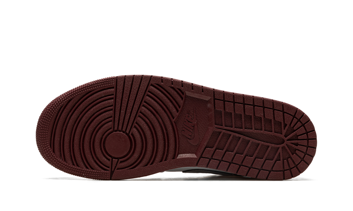 Air Jordan 1 Low "Bordeaux"