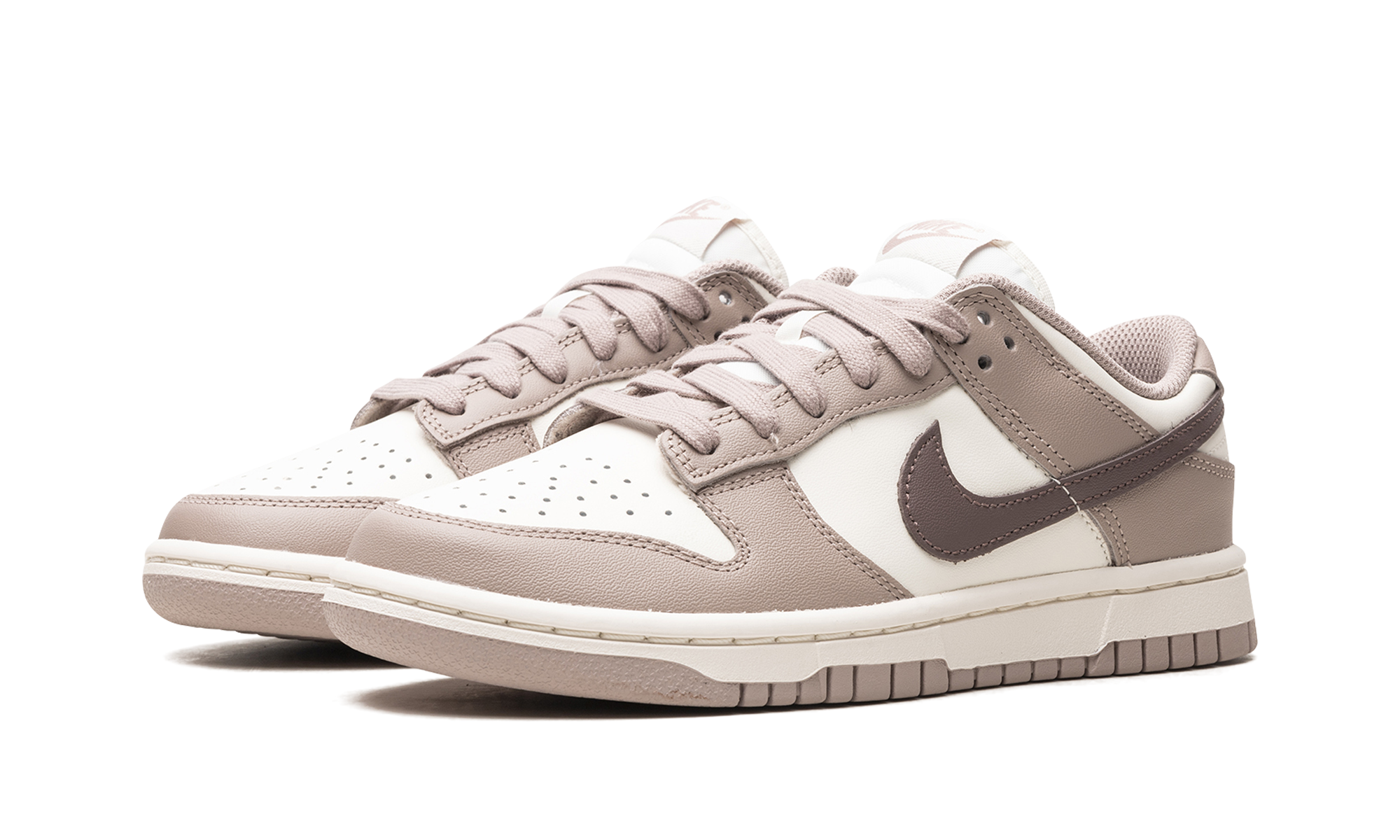 Nike Dunk Low "Diffused Taupe"