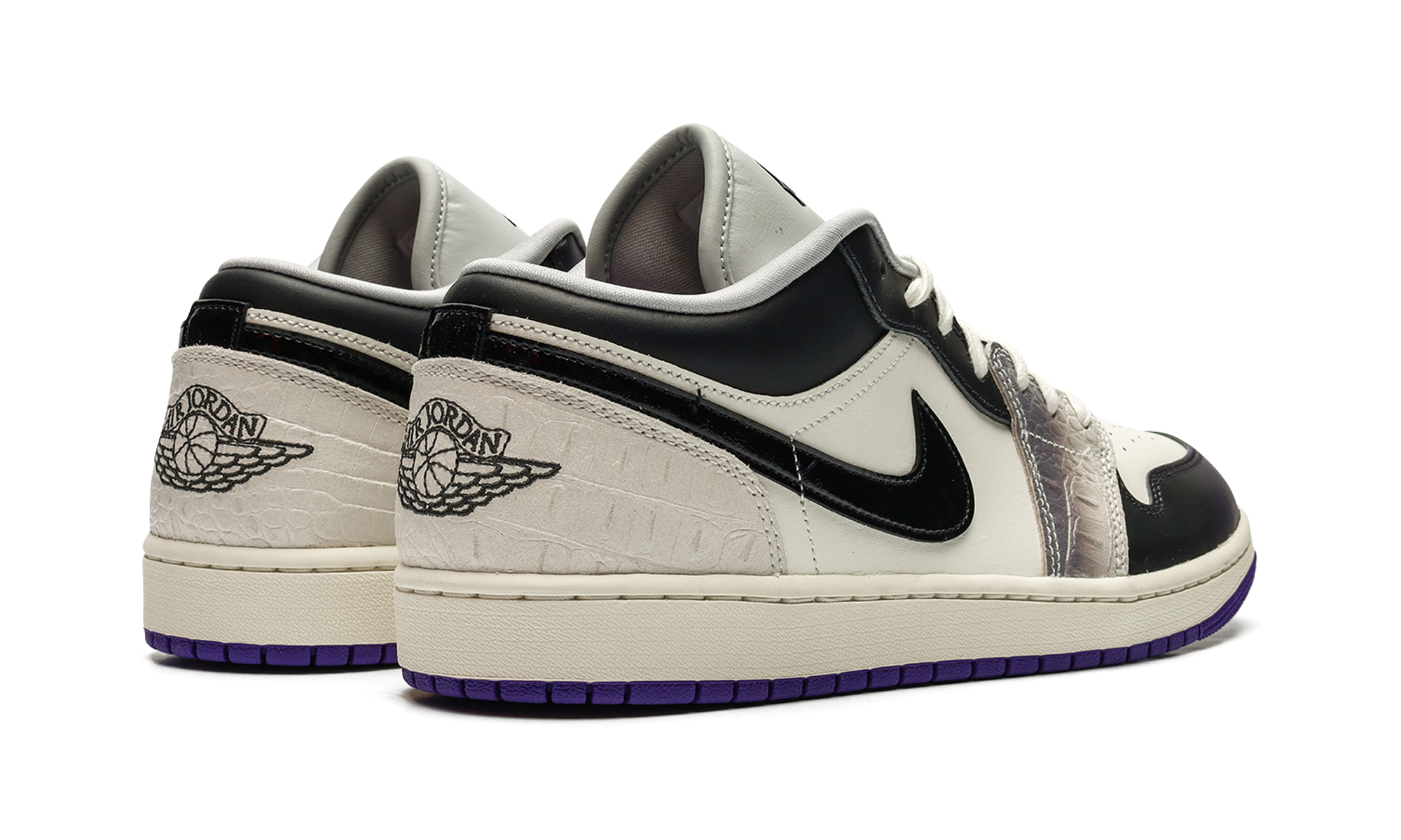 Air Jordan 1 Low SE WMNS "Punk Rock"