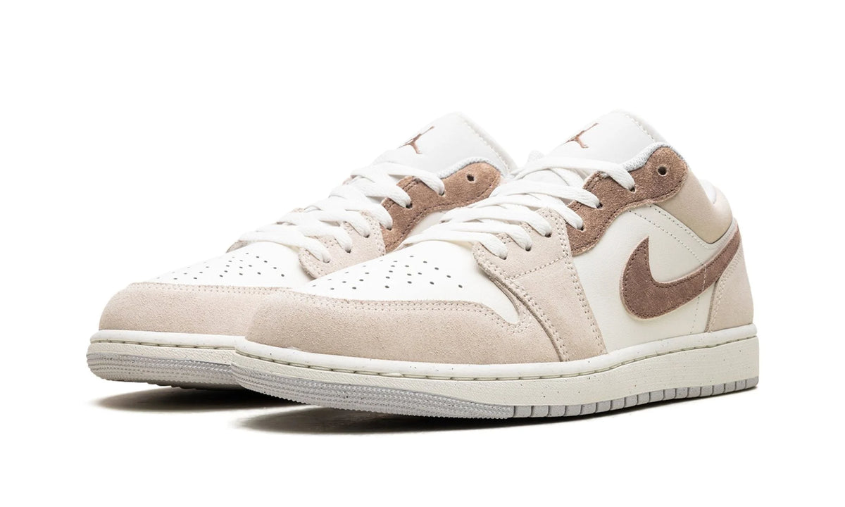 Air Jordan 1 Low "Light Brown