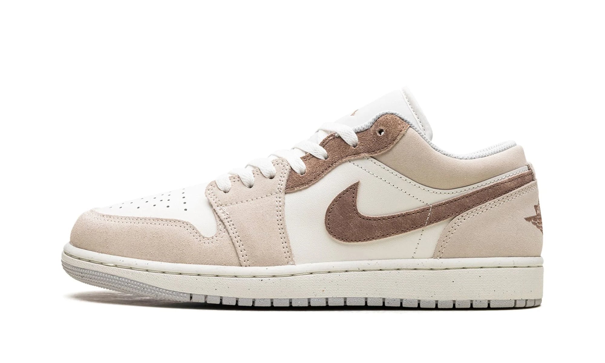 Air Jordan 1 Low "Light Brown