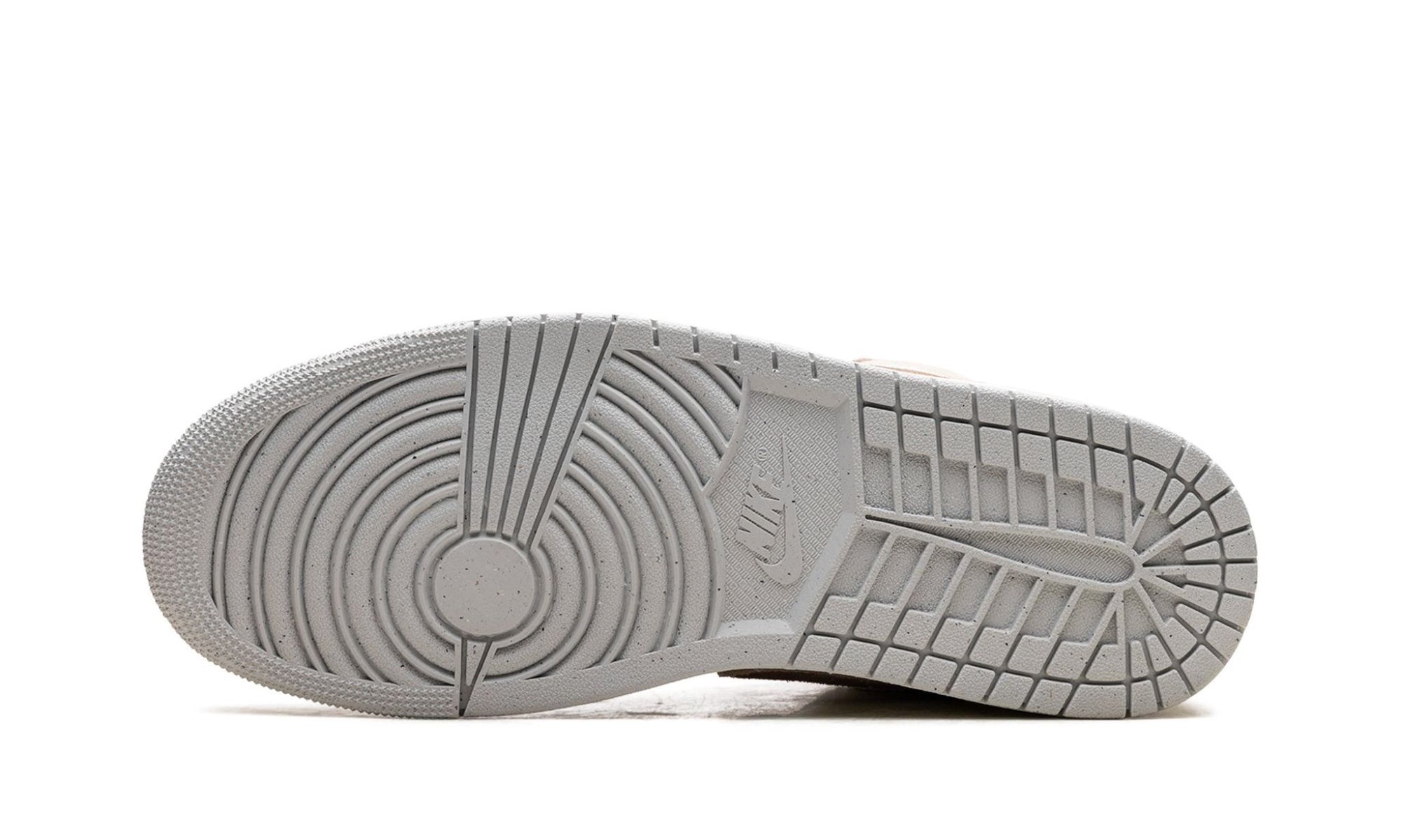 Air Jordan 1 Low "Light Brown