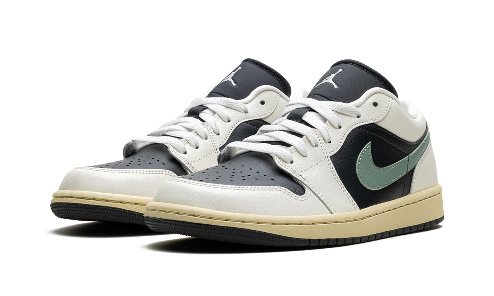 Air Jordan 1 Low "Jade Smoke"