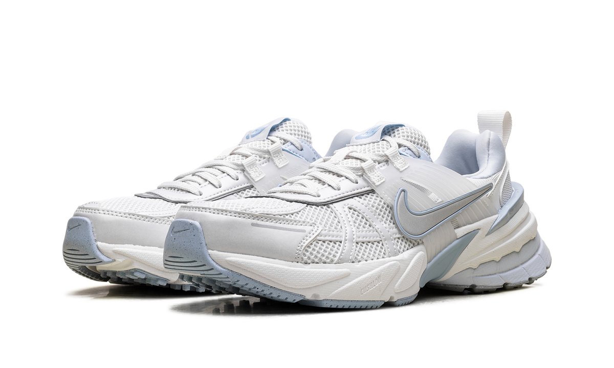 Nike V2K Run "Platinum Tint Summit White Light Smoke Grey"