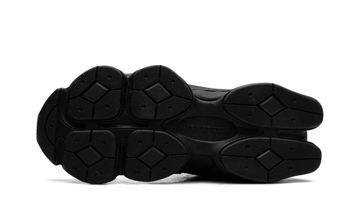 New Balance 9060 « Daim noir »