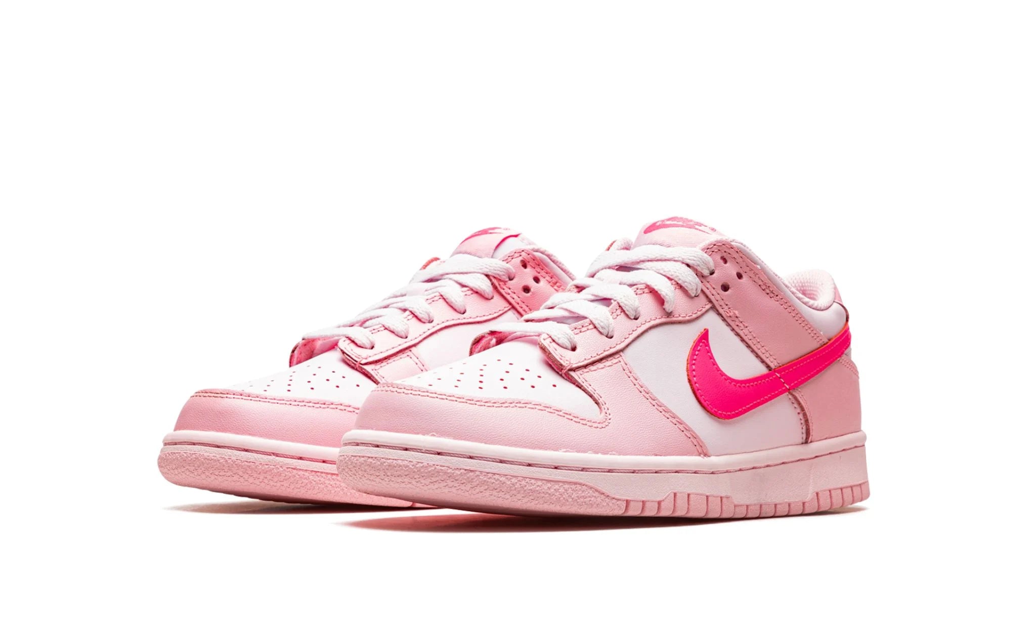 Nike  Dunk Low "Triple Pink"