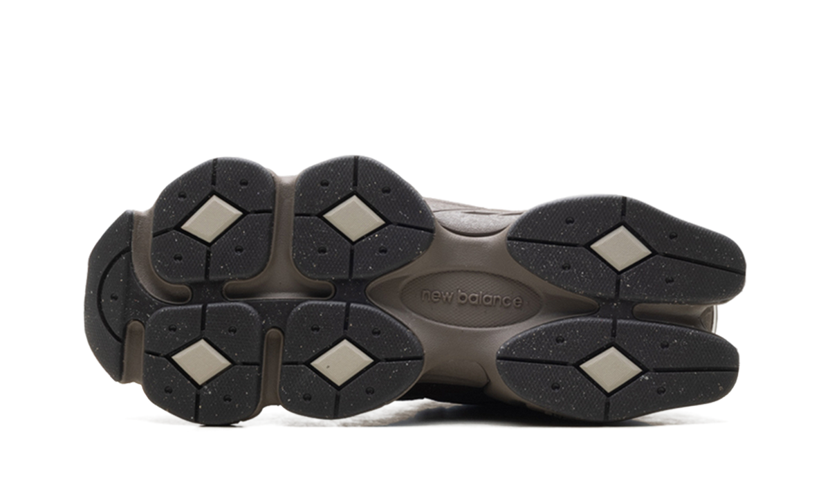 New Balance 9060 "Mono Cortado"