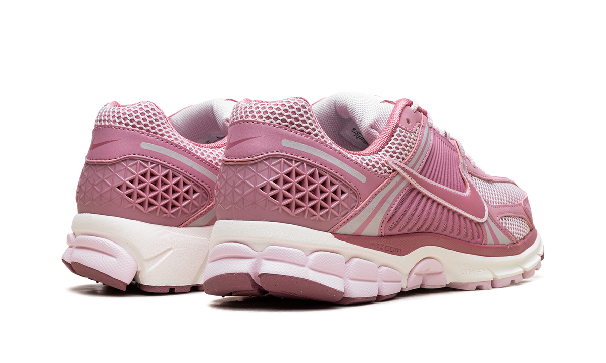 Nike Zoom Vomero 5 WMNS "Elemental Pink"