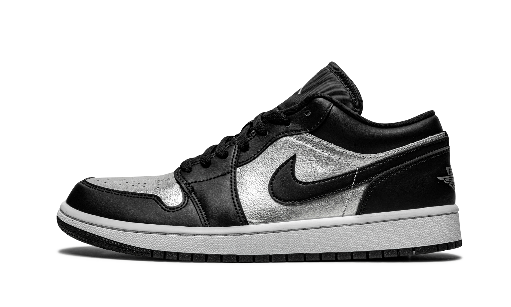 Air Jordan 1 Low SE "Silver Toe"