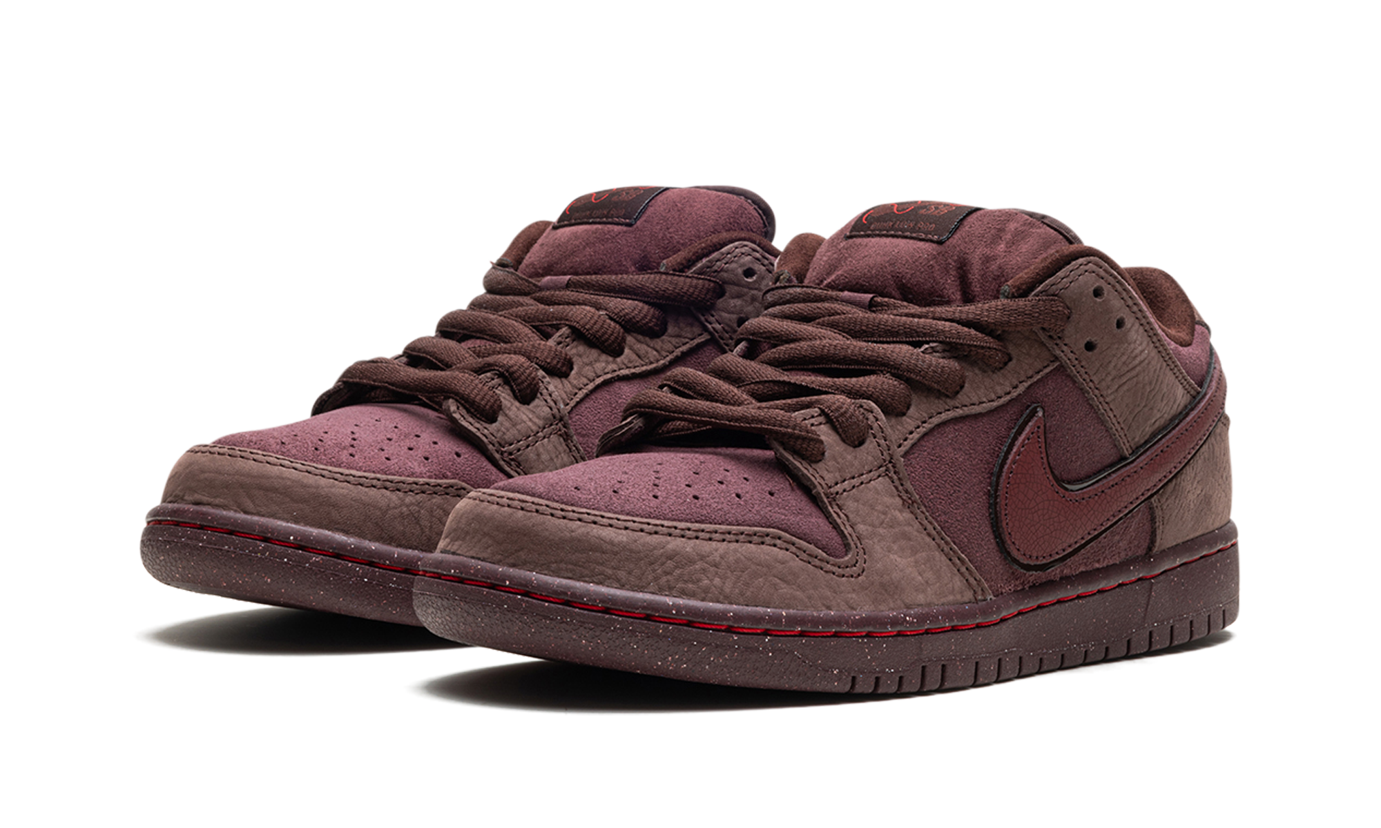 Nike SB Dunk Low "City of Love"